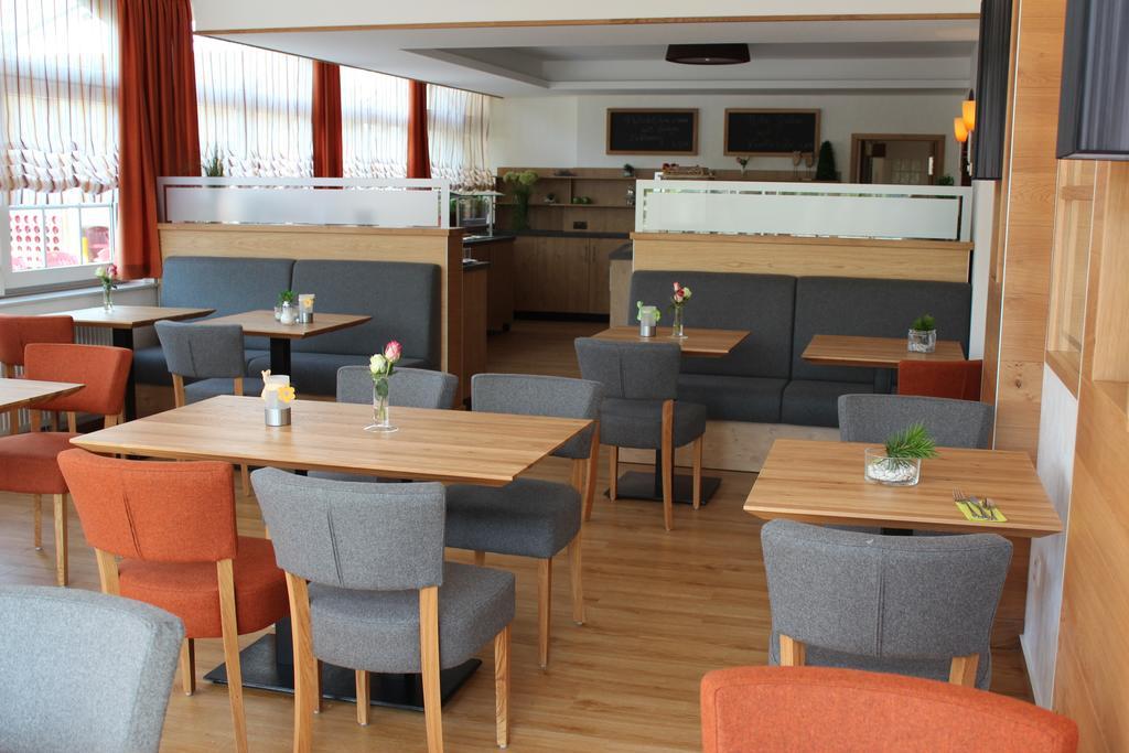 Hotel Ripken Kirchhatten Buitenkant foto