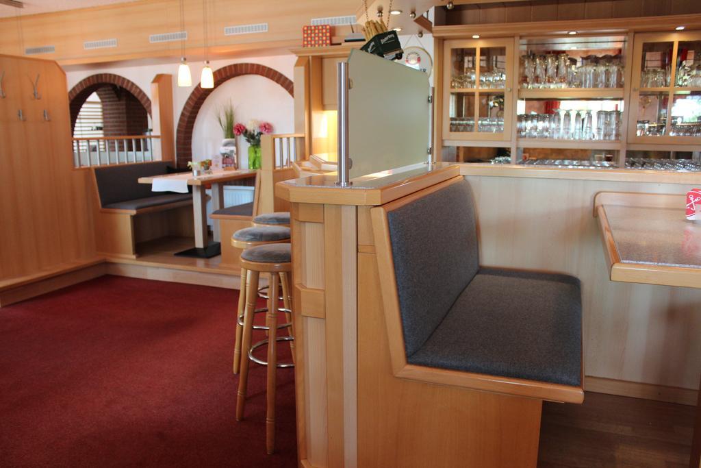 Hotel Ripken Kirchhatten Buitenkant foto