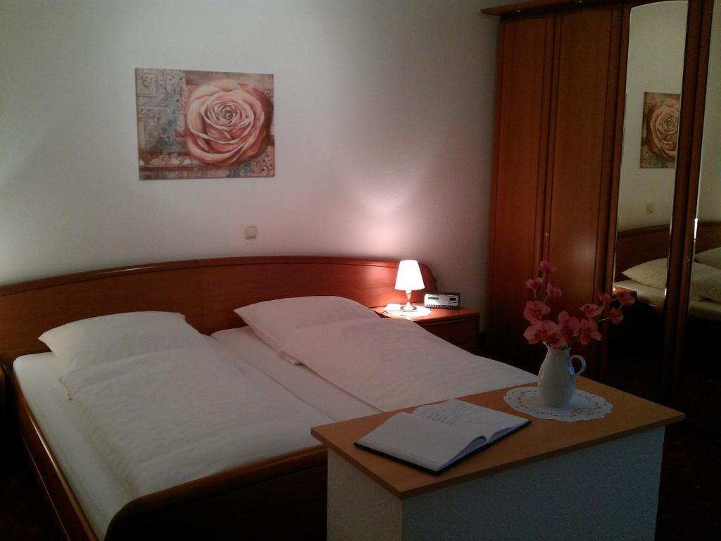 Hotel Ripken Kirchhatten Kamer foto