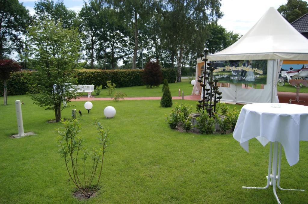 Hotel Ripken Kirchhatten Buitenkant foto