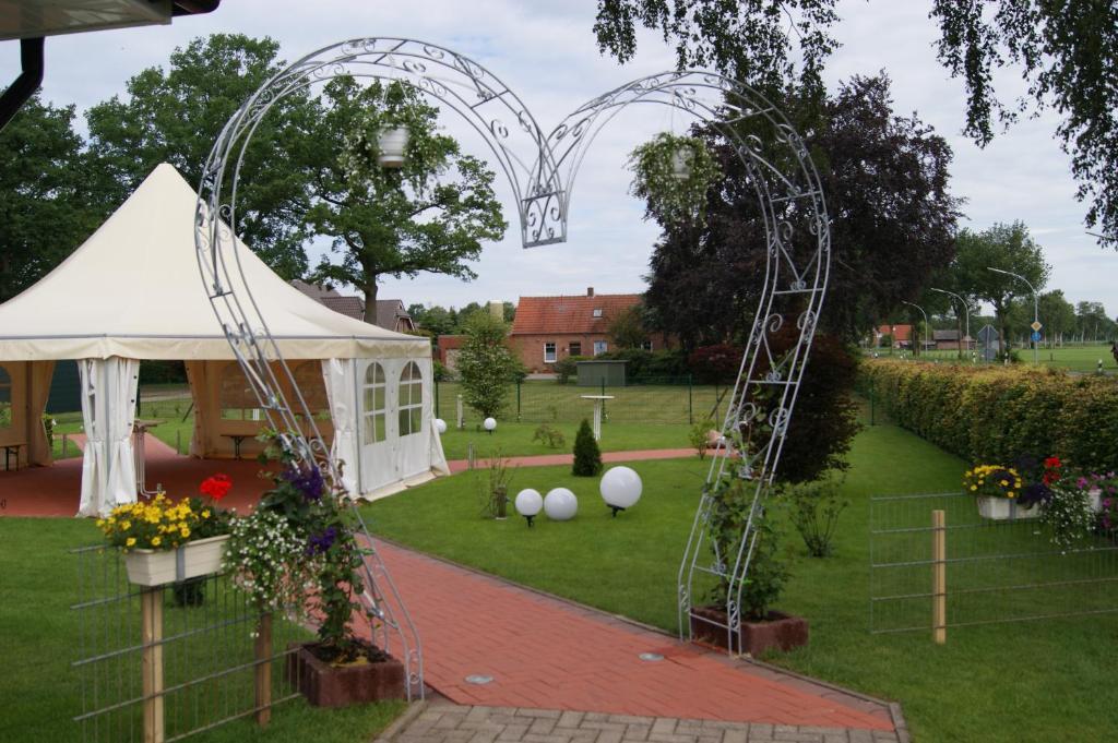 Hotel Ripken Kirchhatten Buitenkant foto
