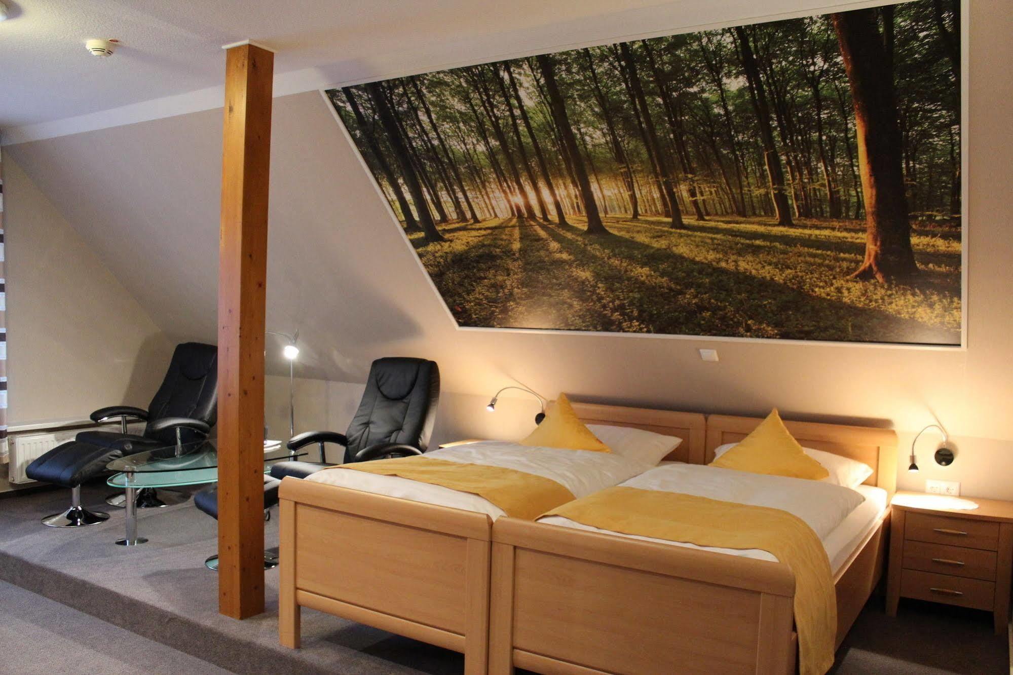 Hotel Ripken Kirchhatten Buitenkant foto